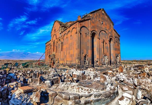 آنی؛ شهری باستانی و زیبا در ترکیه و نزدیکی مرز ارمنستان